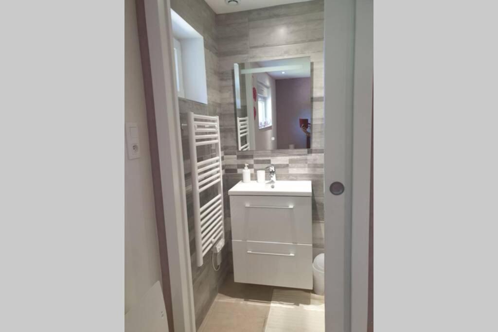 Agreable Logement Pour 4 Pers A Deux Pas De Verdun Apartment Haudainville Екстериор снимка
